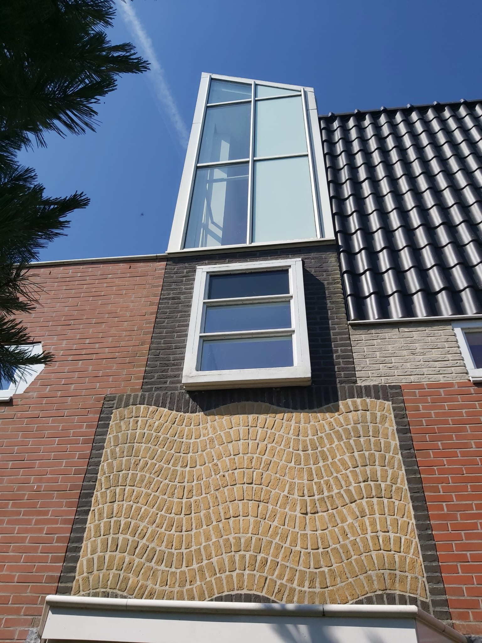Houtrot reparatie en deelvervanging van kozijn: een kijkje achter de schermen